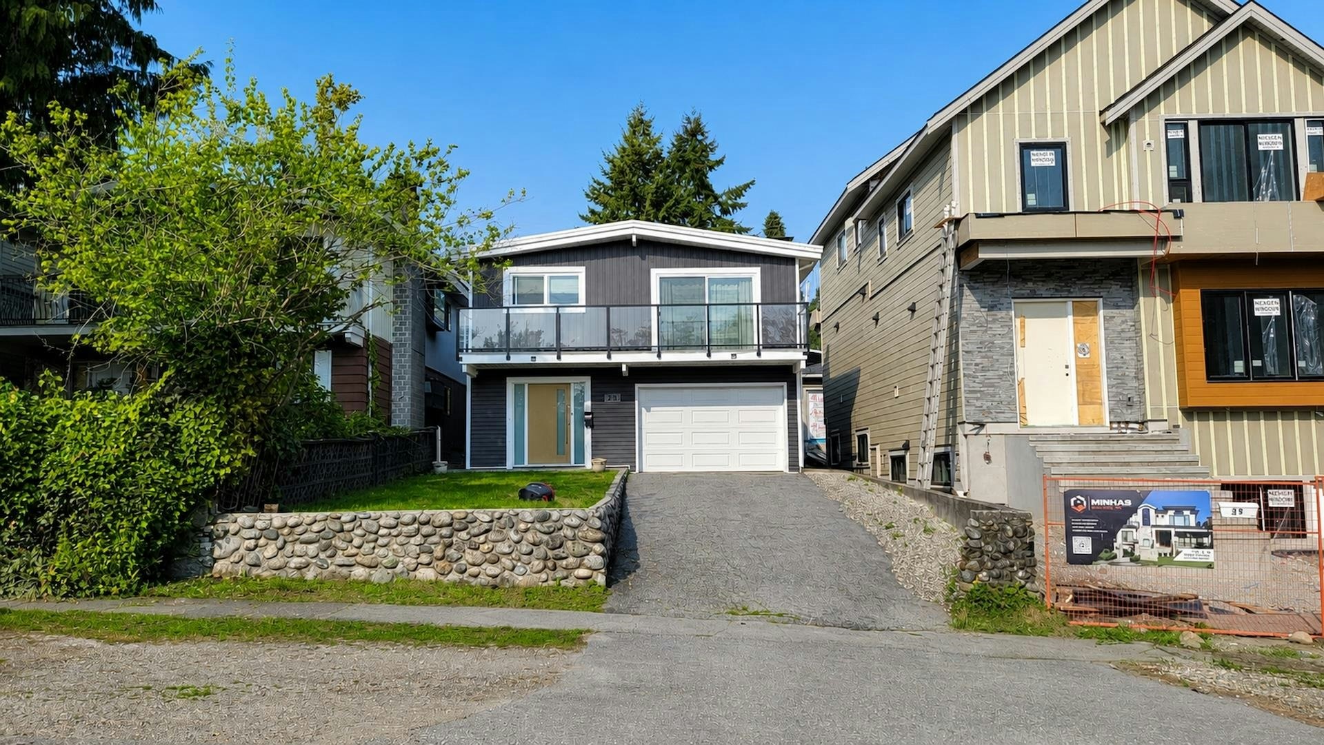 23 N Fell Avenue, Burnaby, BC, V5B 1L3