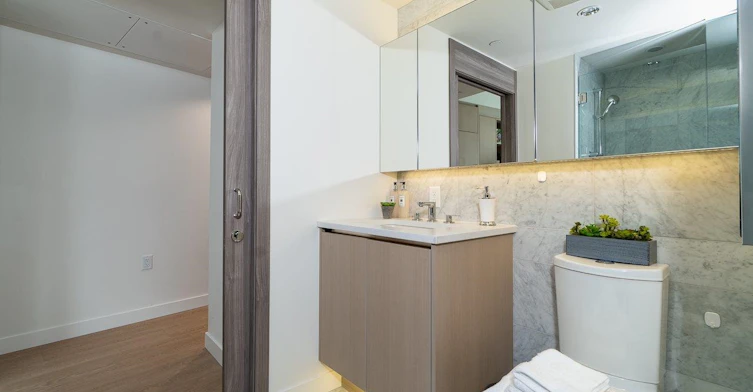1081-87 Nelson Street, Vancouver, BC, V6Z 0E8 - 13
