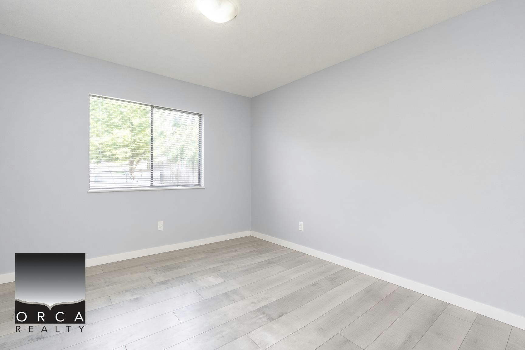 2-518 West Keith Road, North Vancouver, BC, V7M 1M4 - 10