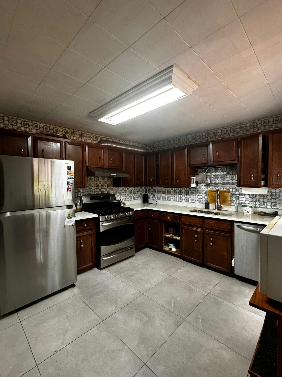 2205 Ninth Avenue, New Westminster, BC, V3M 3H1 - 9