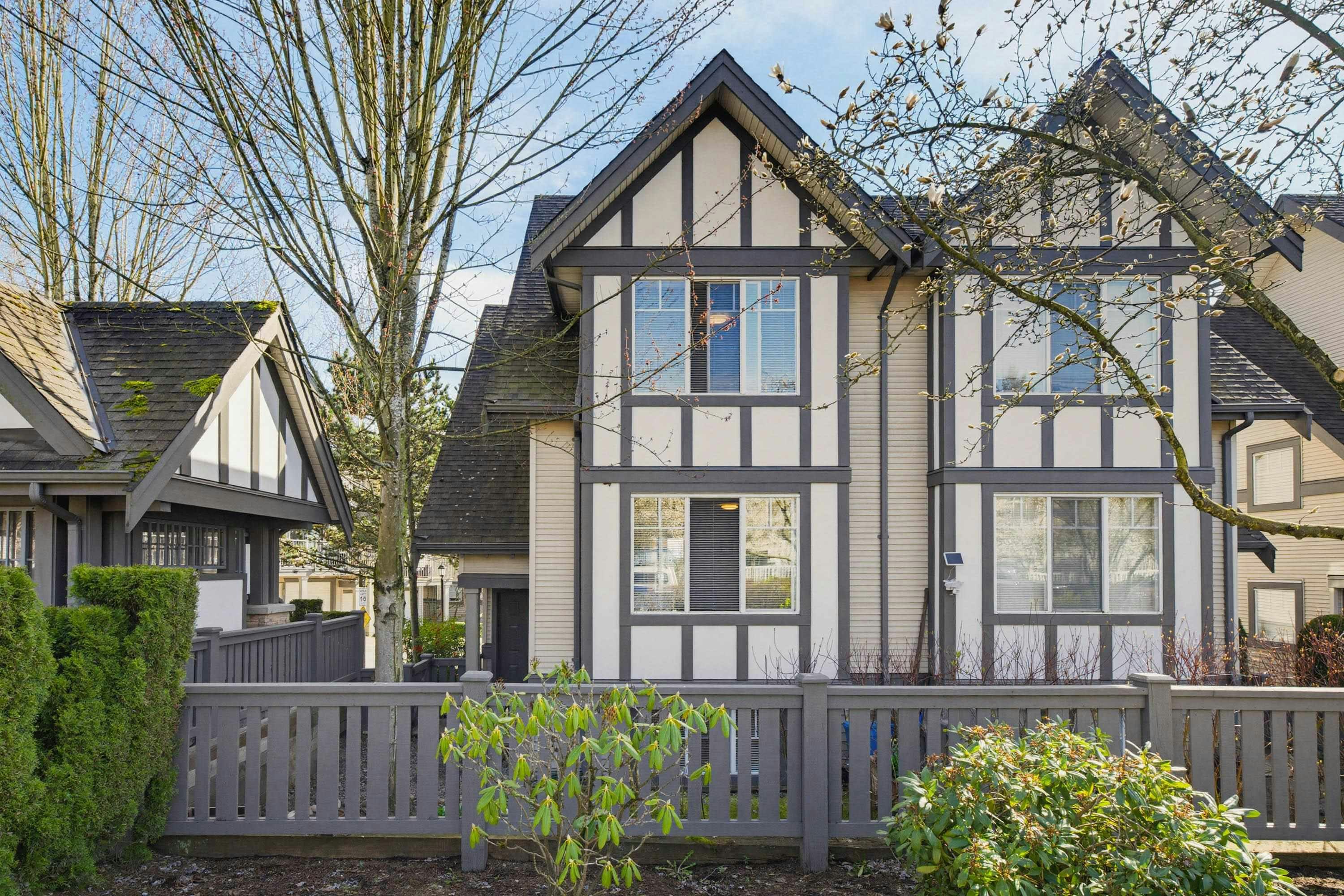 1-20038 70 Avenue, Langley, BC, V2Y 0B4