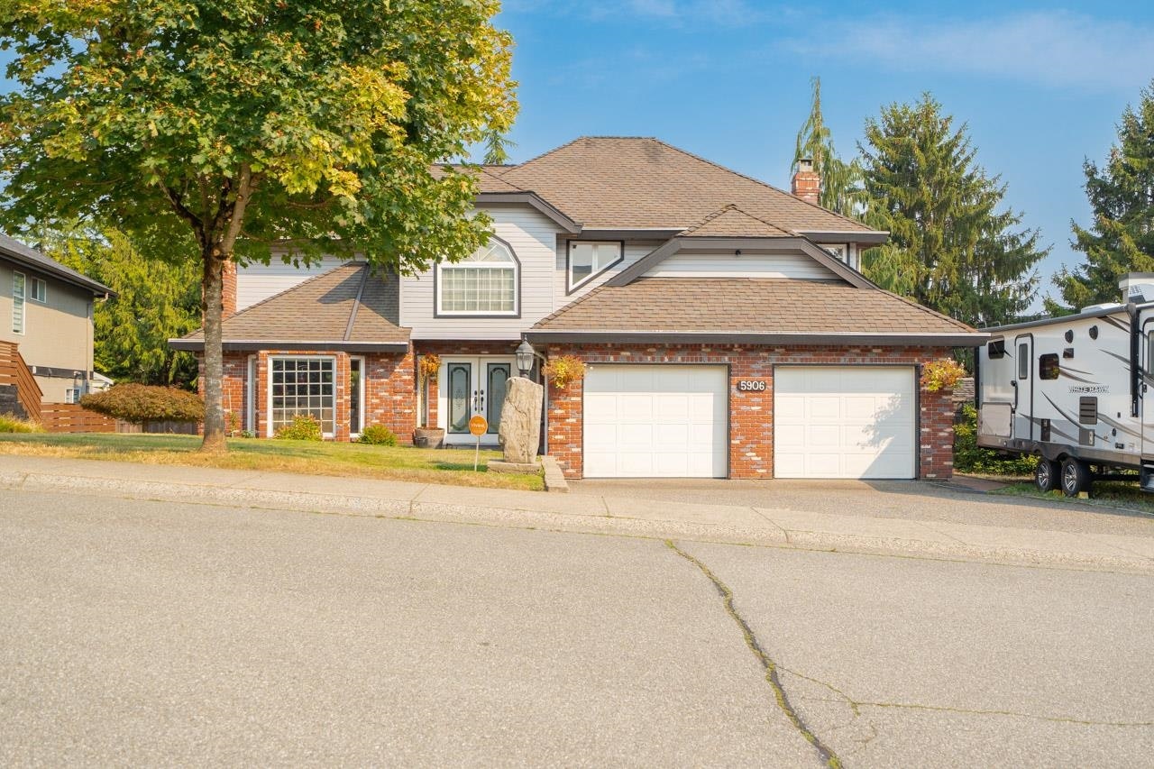 5906 190a Street, Surrey, BC, V3S 7W5