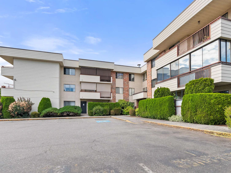 301-32885 George Ferguson Way, Abbotsford, BC, V2S 7X1