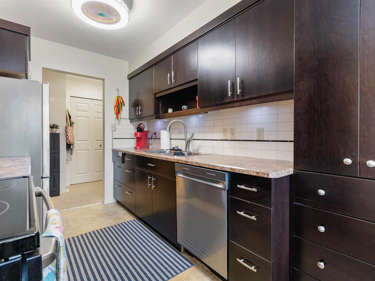 301-32885 George Ferguson Way, Abbotsford, BC, V2S 7X1 - 13