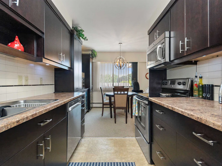 301-32885 George Ferguson Way, Abbotsford, BC, V2S 7X1 - 12