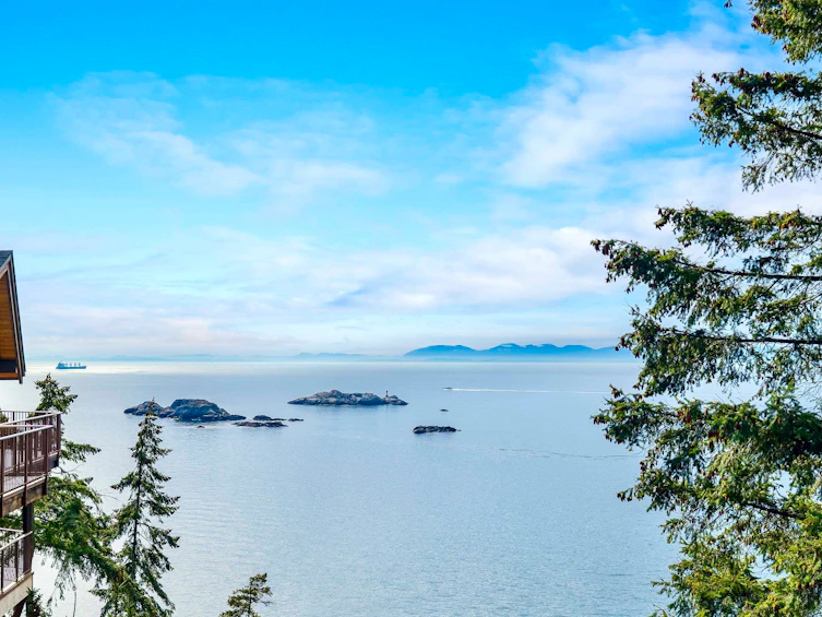5295 Gulf Place, West Vancouver, BC, V7W 2V9 - 4