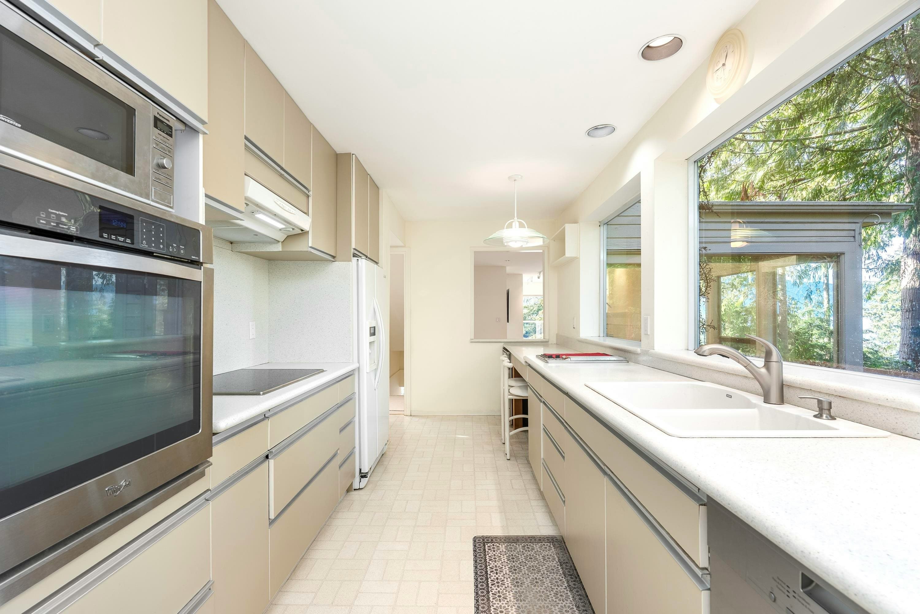 5295 Gulf Place, West Vancouver, BC, V7W 2V9 - 17