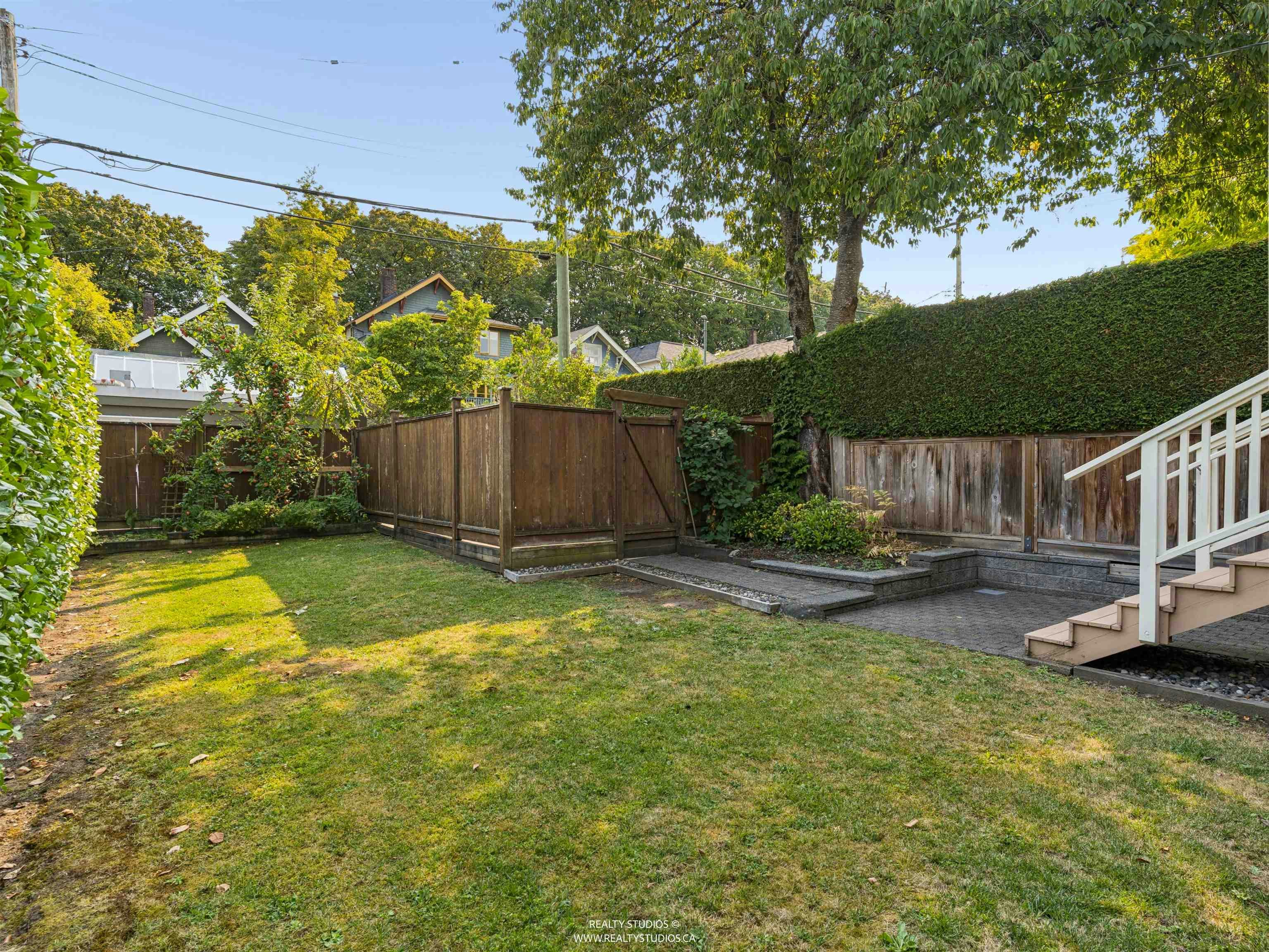 908 W 21st Avenue, Vancouver, BC, V5Z 1Z1 - 35