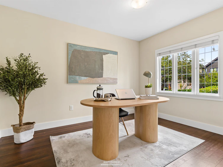 908 W 21st Avenue, Vancouver, BC, V5Z 1Z1 - 9
