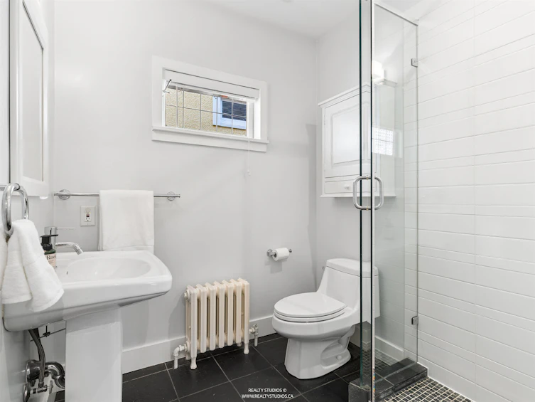 908 W 21st Avenue, Vancouver, BC, V5Z 1Z1 - 12