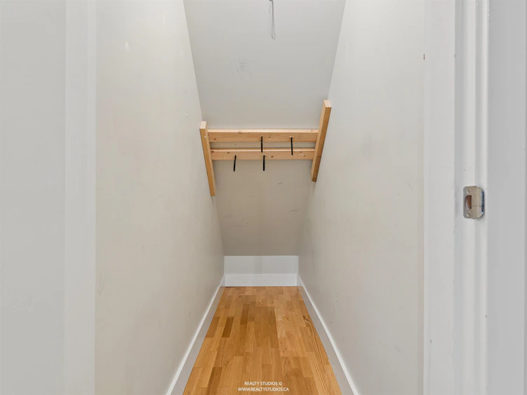 908 W 21st Avenue, Vancouver, BC, V5Z 1Z1 - 26