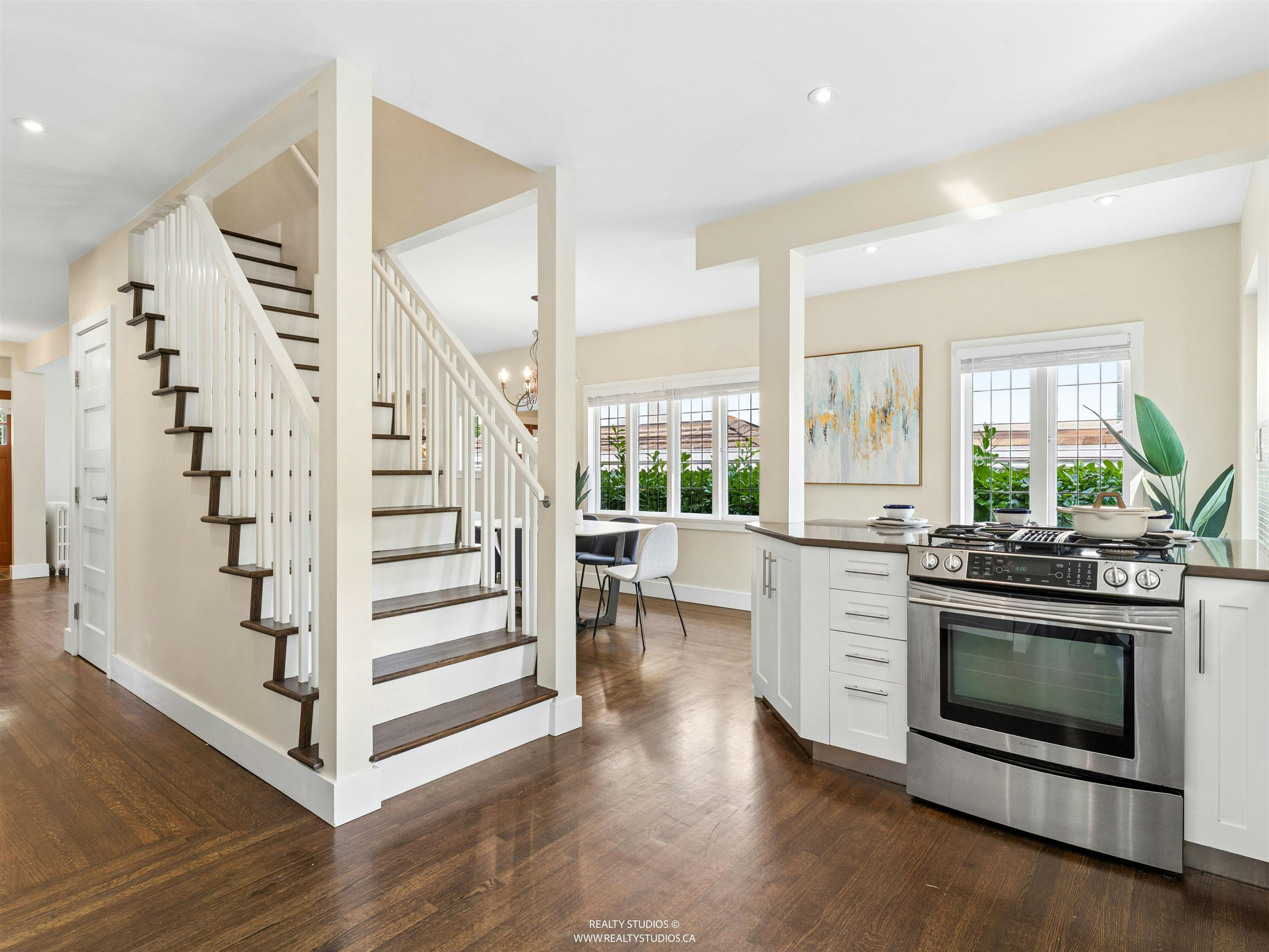 908 W 21st Avenue, Vancouver, BC, V5Z 1Z1 - 13