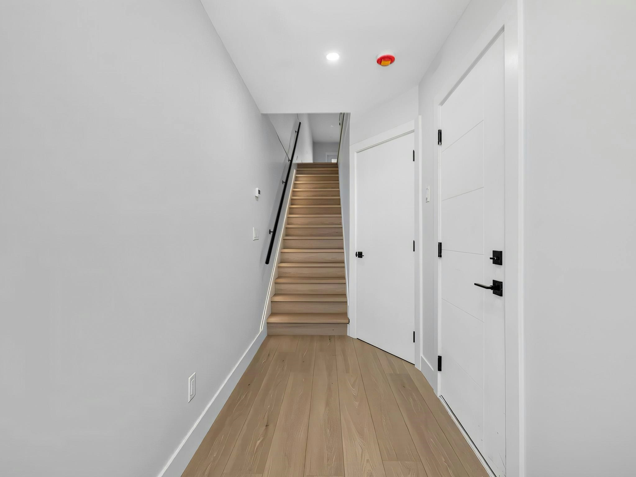 102-5737 172 Street - 3