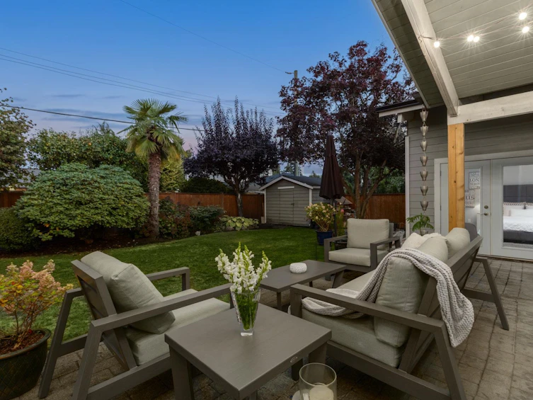 1208 Rosewood Crescent, North Vancouver, BC, V7P 1H4