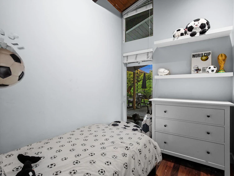 1208 Rosewood Crescent, North Vancouver, BC, V7P 1H4 - 19