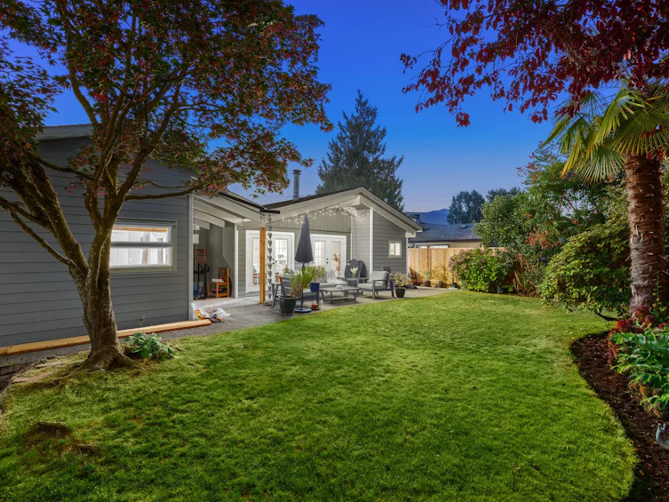 1208 Rosewood Crescent, North Vancouver, BC, V7P 1H4 - 23