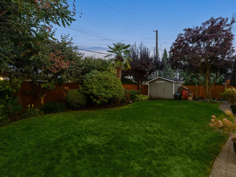 1208 Rosewood Crescent, North Vancouver, BC, V7P 1H4 - 22