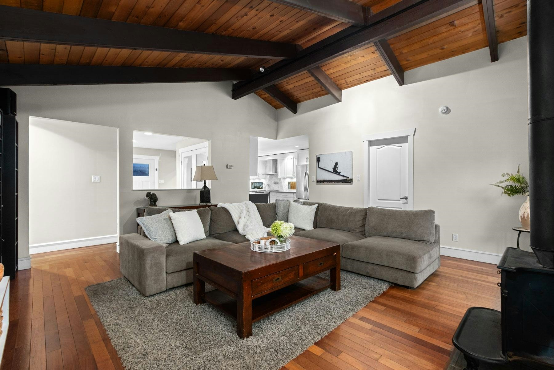 1208 Rosewood Crescent, North Vancouver, BC, V7P 1H4 - 11