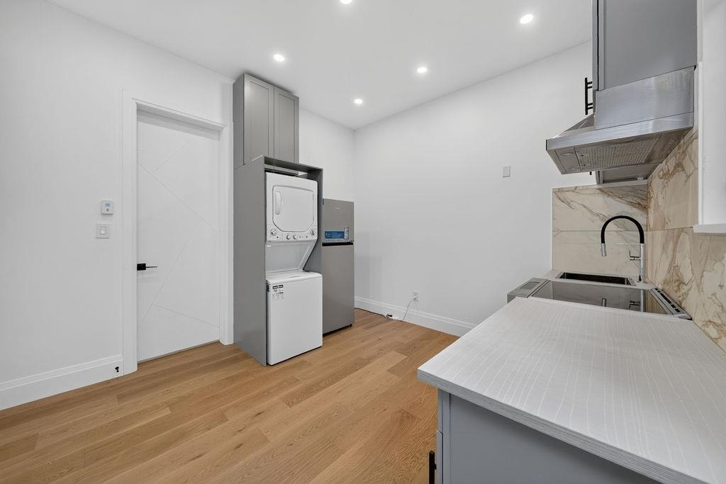 5197 Hollywood Drive, Richmond, BC, V7E 4V3 - 24