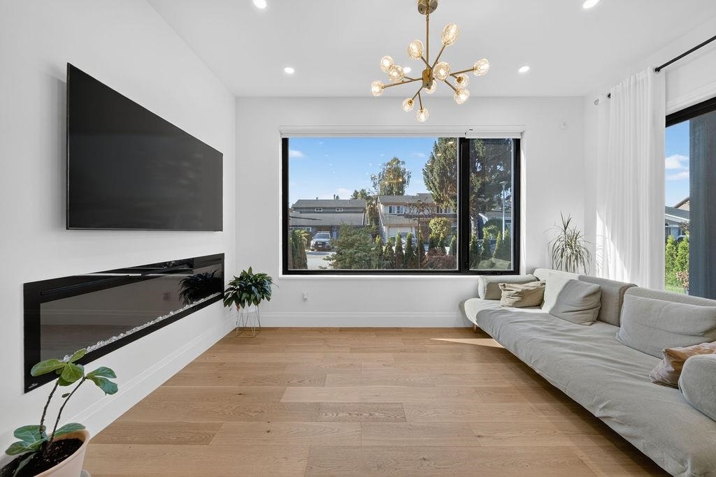 5197 Hollywood Drive, Richmond, BC, V7E 4V3 - 5