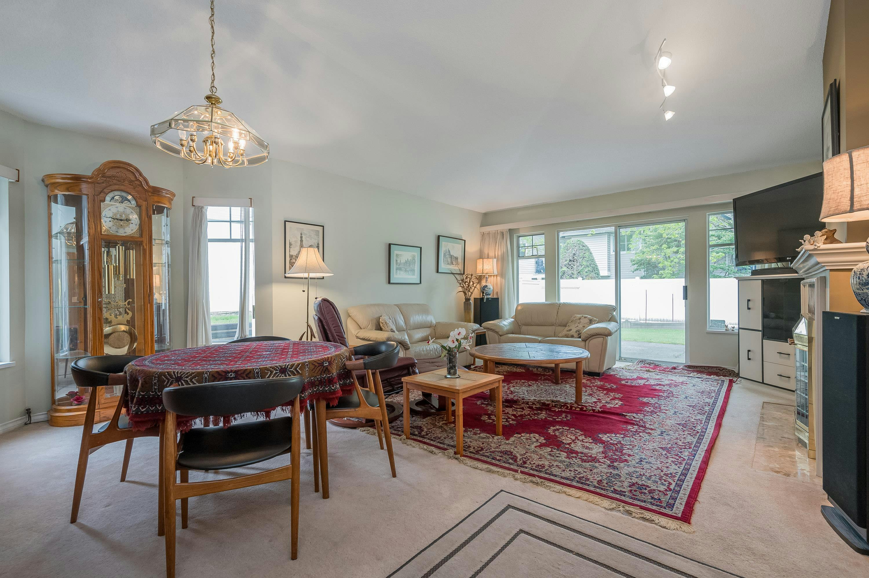 16-21138 88 Avenue - 5
