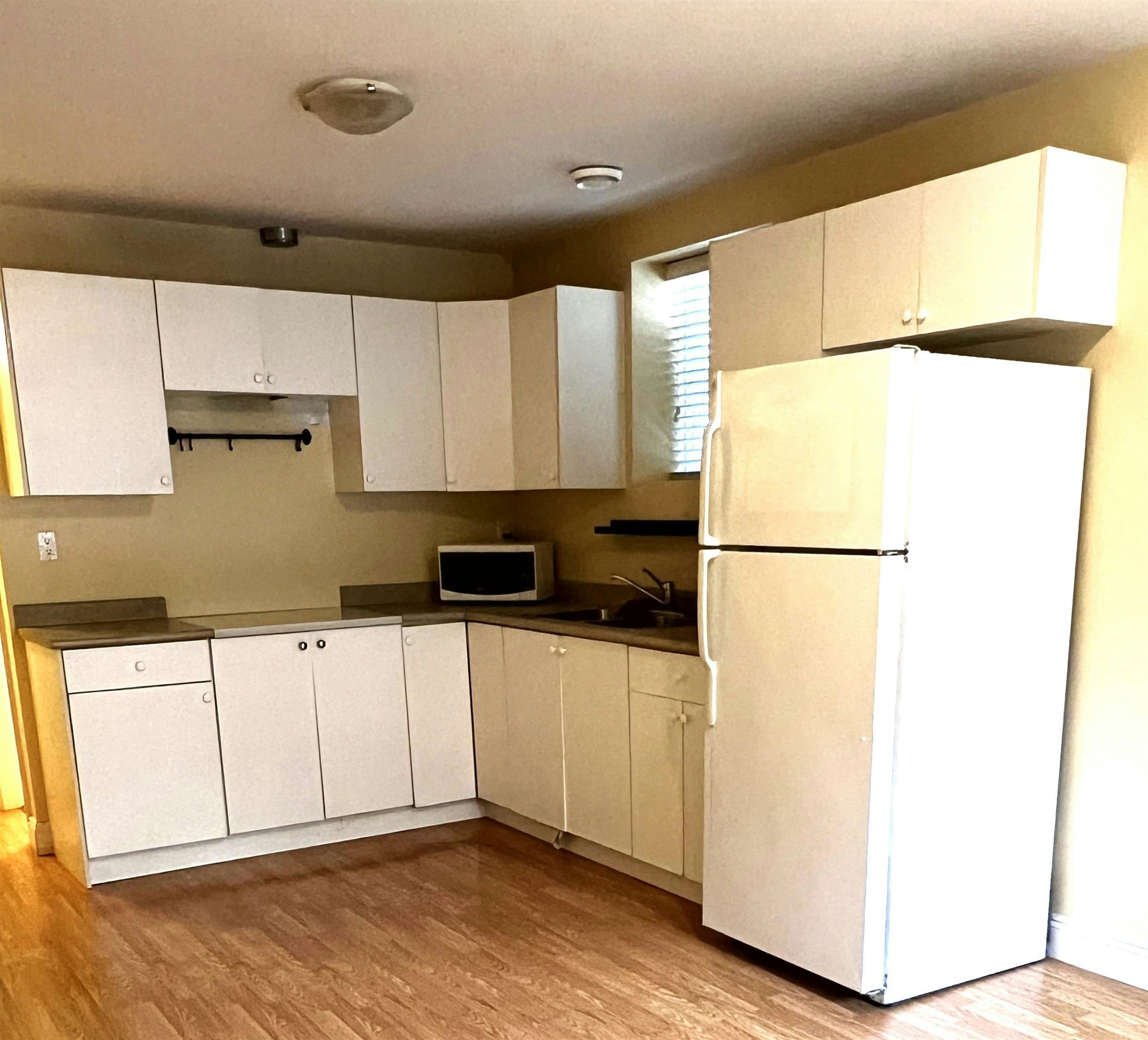 16121 111a Avenue, Surrey, BC, V4N 4T1 - 2