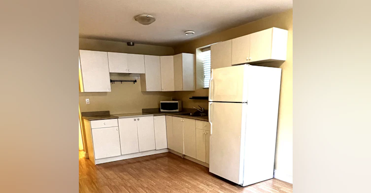 16121 111a Avenue, Surrey, BC, V4N 4T1 - 2