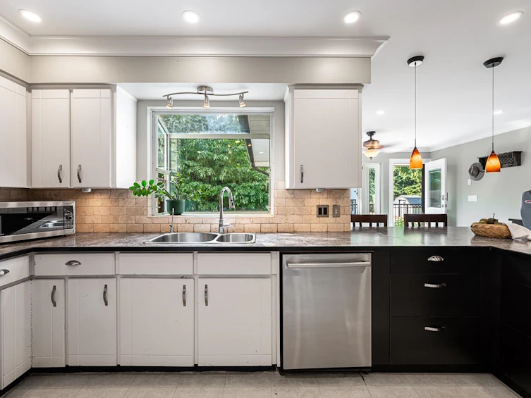 5051 236 Street, Langley, BC, V2Z 2S7 - 8