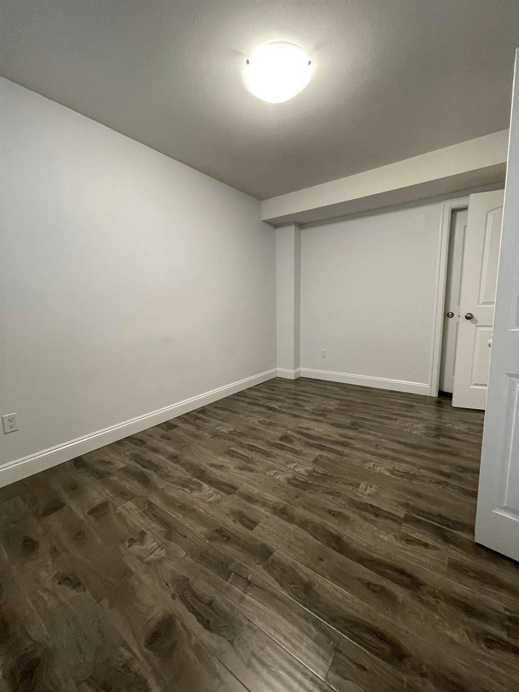 bsmt-7333 194 Street, Surrey, BC, V4N 5Y1 - 6