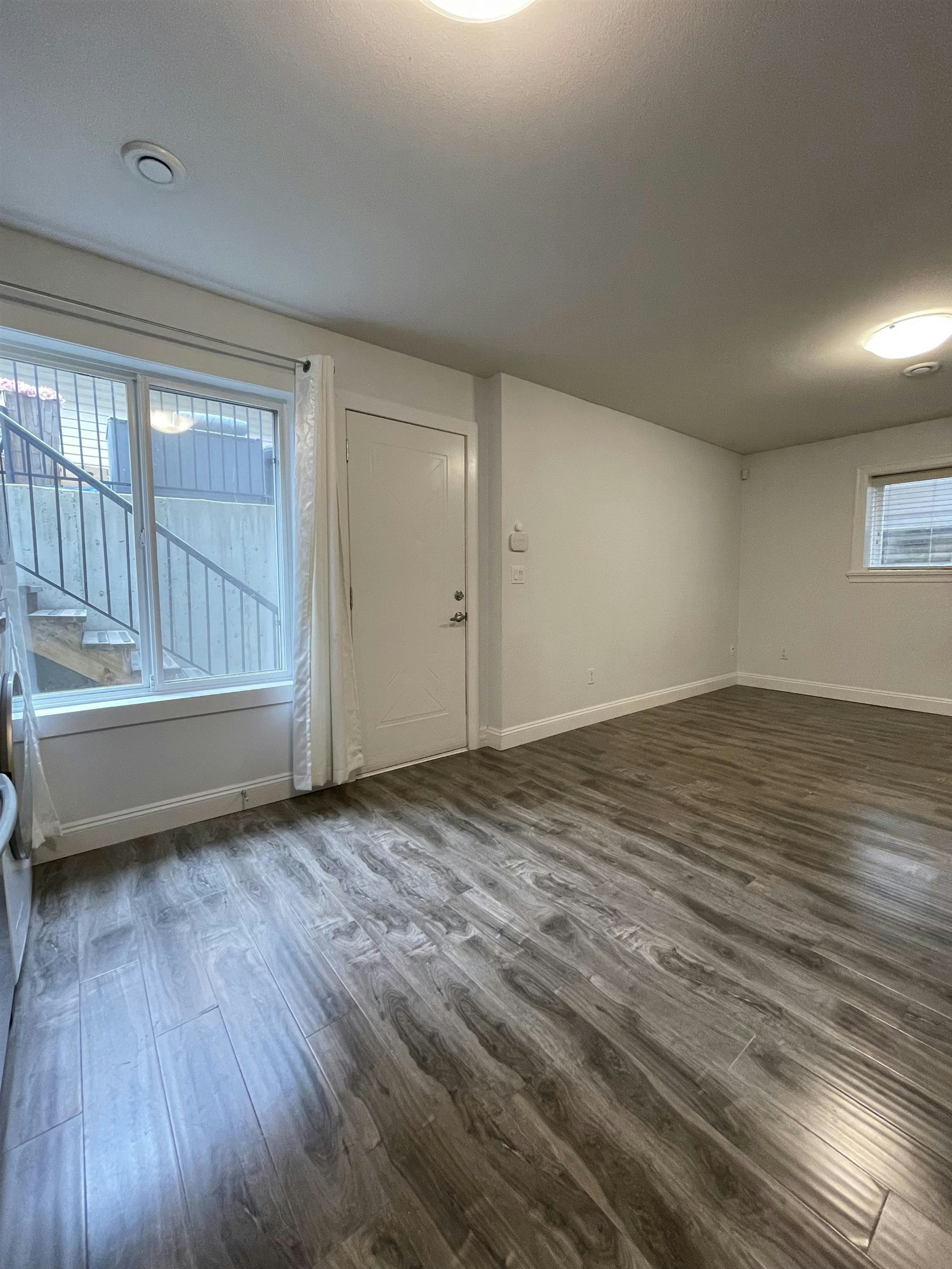 bsmt-7333 194 Street, Surrey, BC, V4N 5Y1 - 4