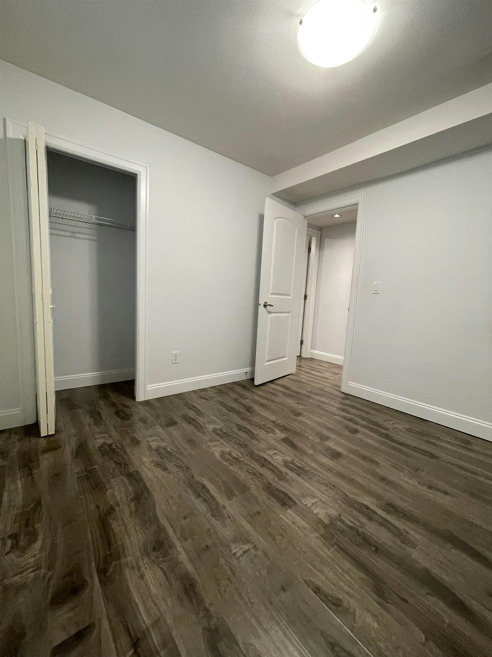 bsmt-7333 194 Street, Surrey, BC, V4N 5Y1 - 8