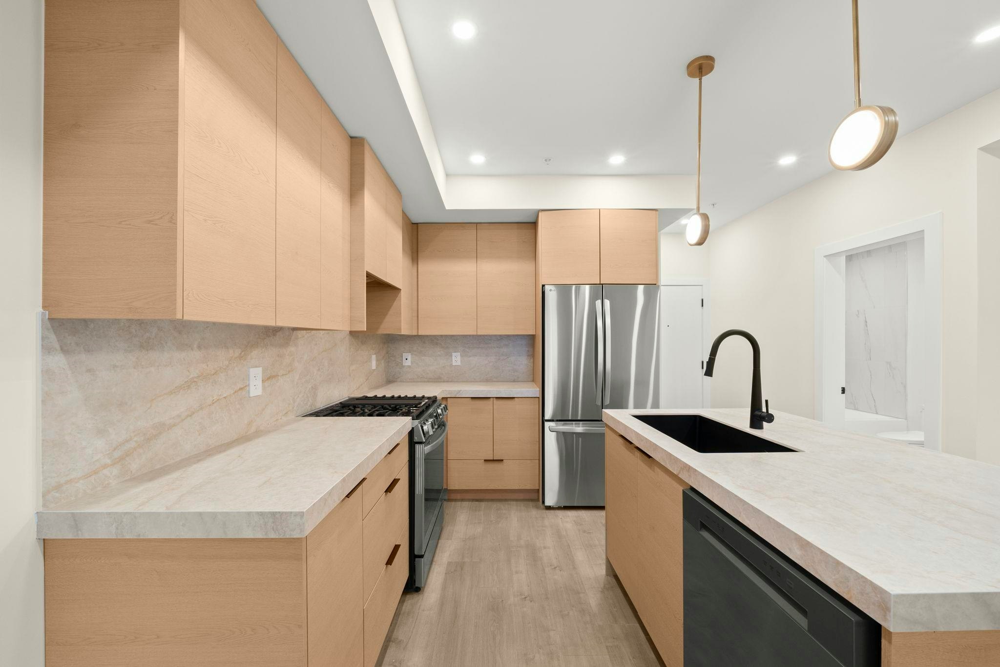211-15353 17 Avenue - 4