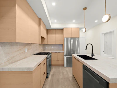 211-15353 17 Avenue - 4