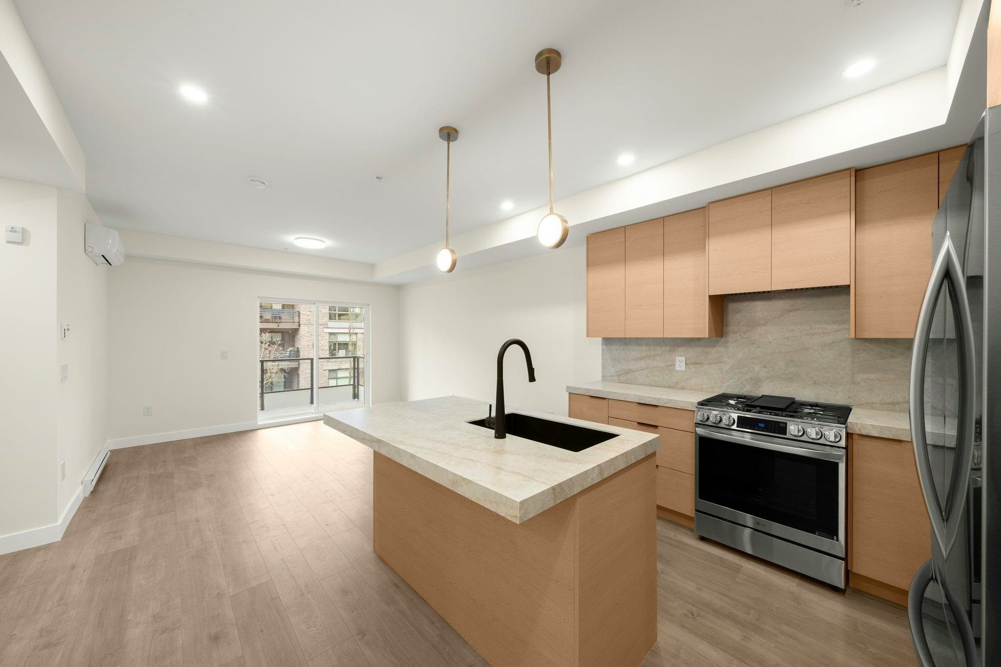 211-15353 17 Avenue - 3