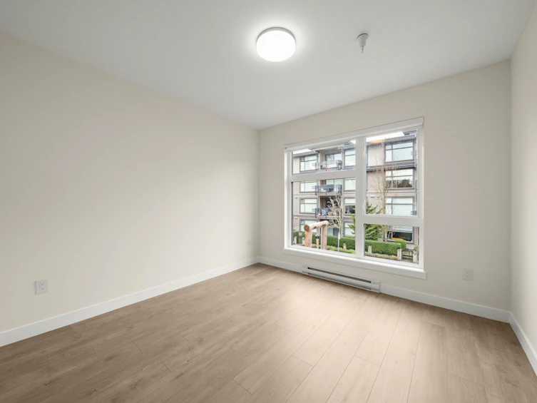 211-15353 17 Avenue, Surrey, BC, V4A 1T8 - 18