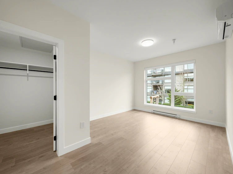211-15353 17 Avenue, Surrey, BC, V4A 1T8 - 14