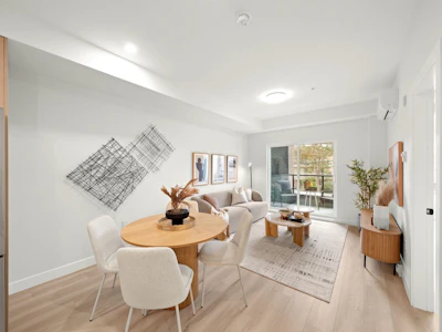 208-15353 17 Avenue - 2
