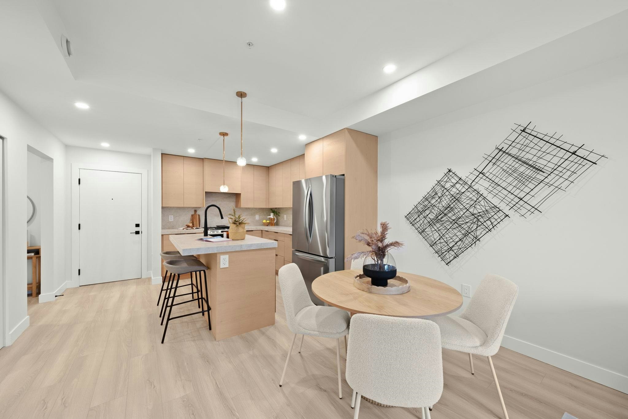 208-15353 17 Avenue - 4