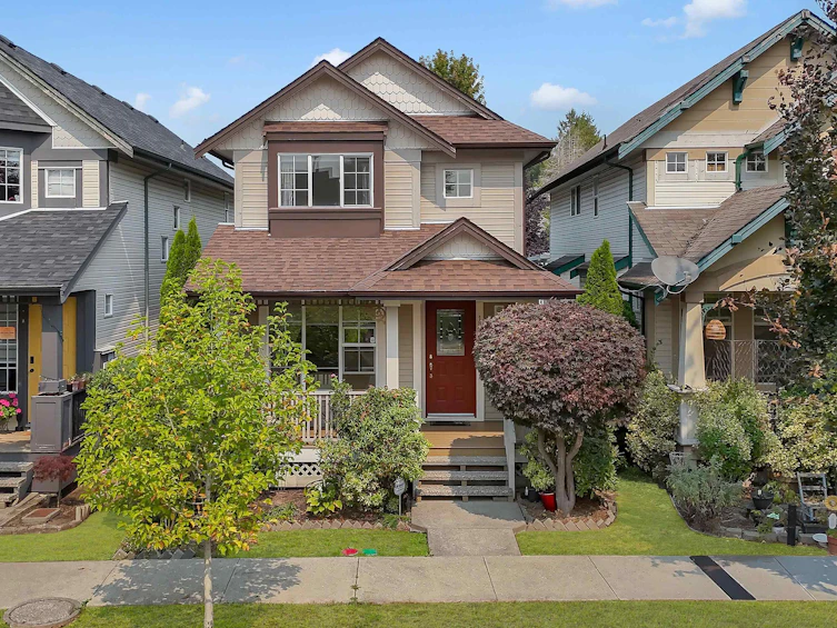 18539 67a Avenue, Surrey, BC, V3S 9B5