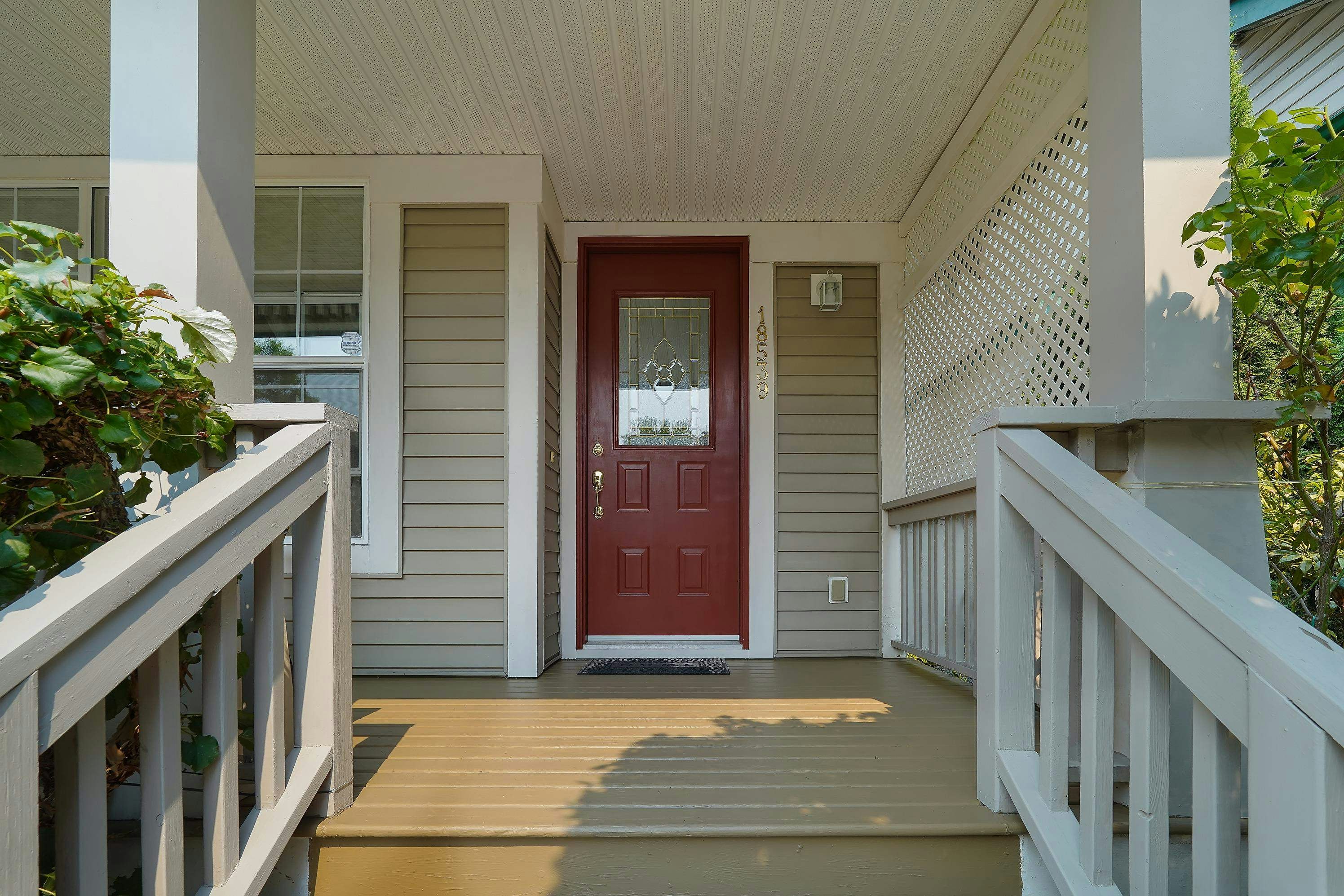 18539 67a Avenue - 2