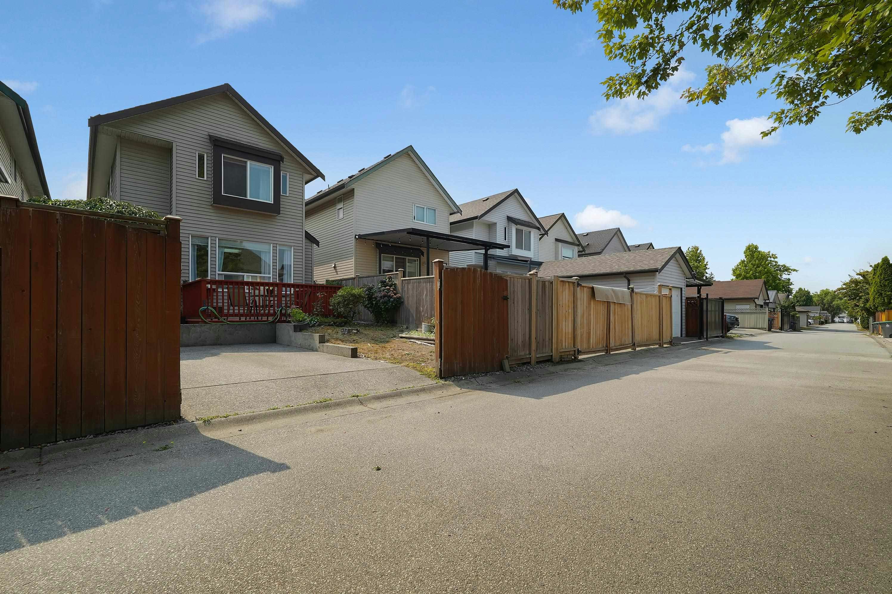 18539 67a Avenue, Surrey, BC, V3S 9B5 - 37