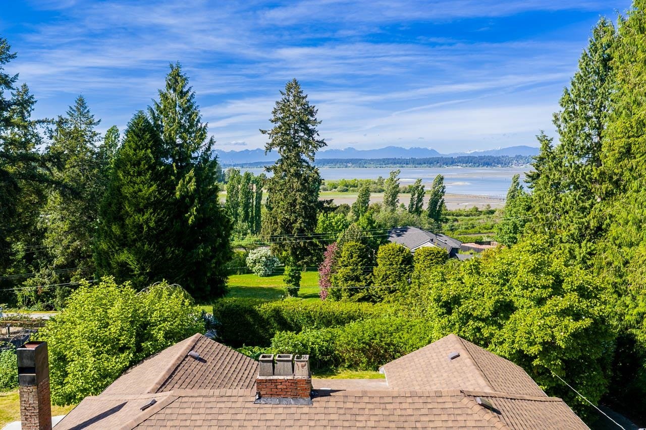 12520 Crescent Road, Surrey, BC, V4A 2V3