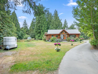 7275 253 Street - 2