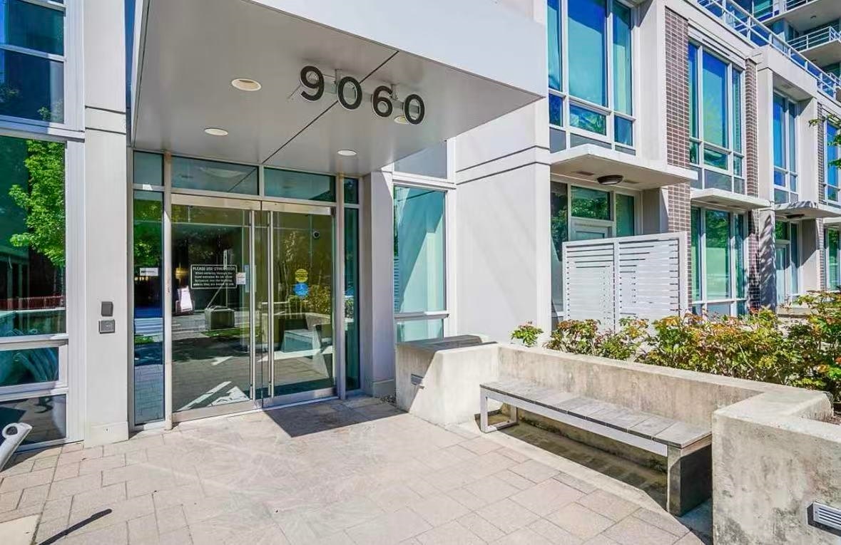 309-9060 University Crescent - 2