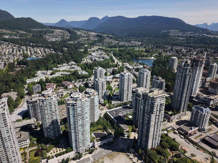 2102-2978 Glen Drive, Coquitlam, BC, V3B 0C3 - 25