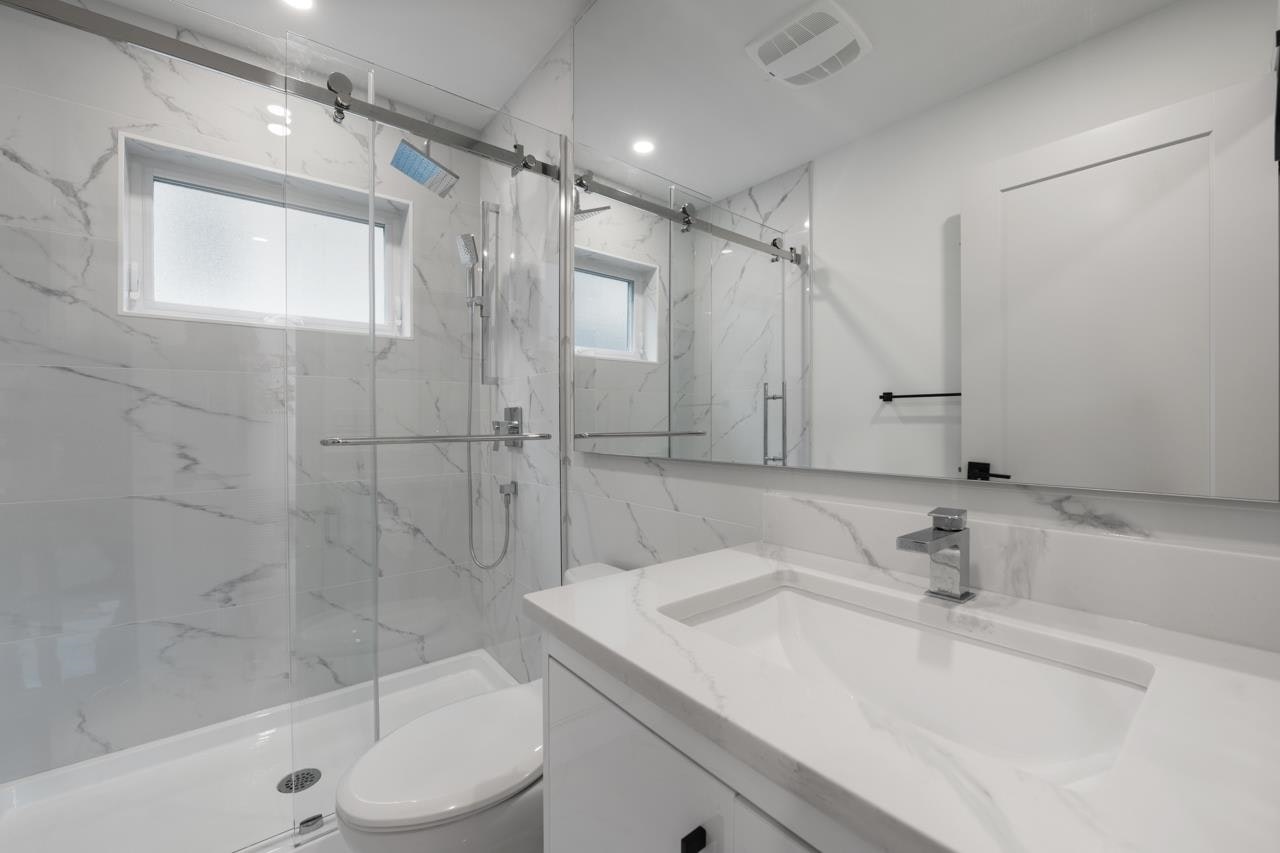 952 Parker Street, Surrey, BC, V4B 4R4 - 22