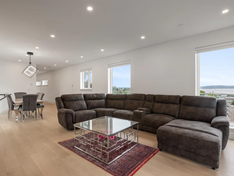 952 Parker Street, Surrey, BC, V4B 4R4 - 6