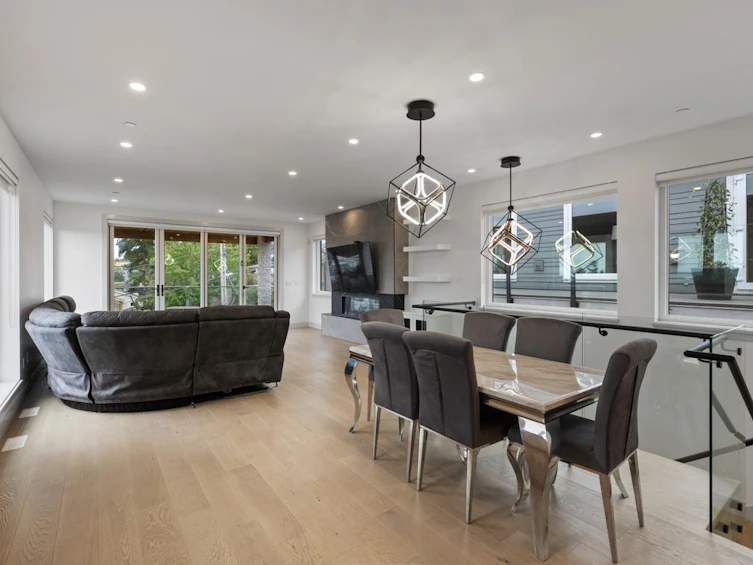952 Parker Street, Surrey, BC, V4B 4R4 - 9