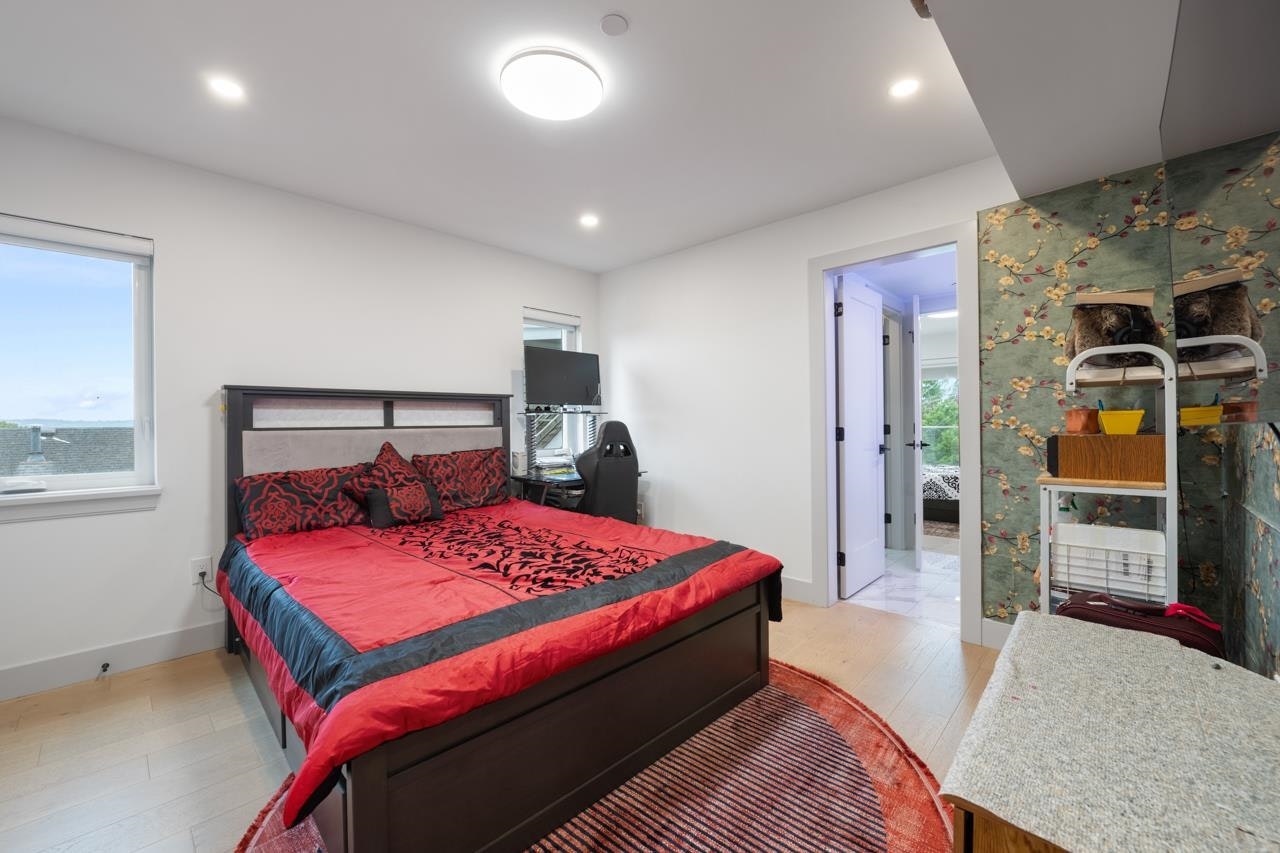 952 Parker Street, Surrey, BC, V4B 4R4 - 20