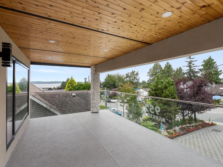 952 Parker Street, Surrey, BC, V4B 4R4 - 5